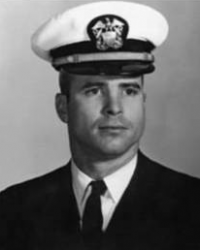 Сбитый летчик Маккейн. Такого врага US AF надо еще поискать!