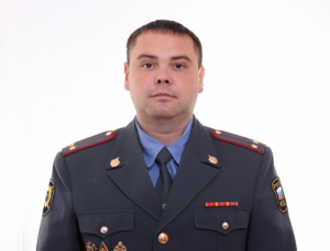 Под Самарой жестоко расправились с семьей начальника полиции (Неизвестные в масках забили насмерть жену полицейского и едва не убили его самого)