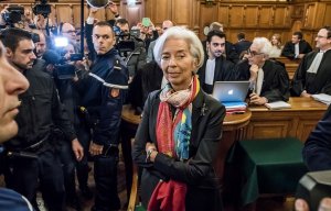 В Париже начался судебный процесс над главой МВФ Кристин Лагард