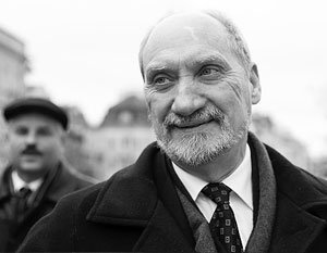 Польша в который раз пытается возродить собственный великодержавный проект: «Как будто сама судьба время от времени приводит к власти силы, которые доводят страну до весьма опасного состояния»