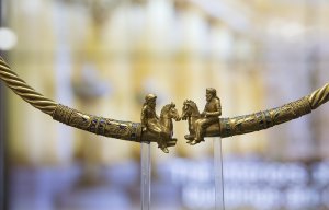 Отдать коллекцию скифского золота, вывезенную из крымских музеев, Украине постановил суд Амстердама