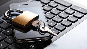 "Касперский": вирус украл финансовые данные 16 тысяч пользователей Android