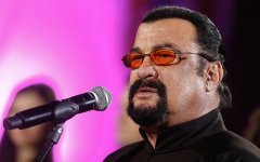 Стивен Сигал займется развитием «Русских ярмарок»