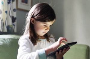 6-летняя американка купила покемонов на $250, подтвердив покупку на iPhone отпечатком пальца спящей матери