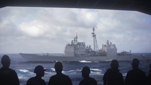 Ударная группа ВМС США отправилась с Ближнего Востока на родину