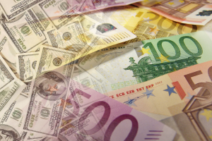 Рубль завершил 2016 год ростом на 24,7% к евро и на 20,1% к доллару