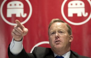 Разведка США пока не убедила Трампа, что РФ может быть причастна к кибератакам (Представитель переходной команды республиканца Шон Спайсер отметил, что у разведки нет убедительных доказательств )