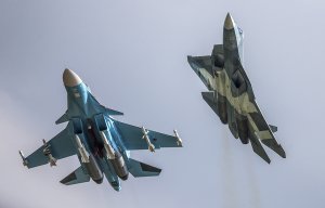 Сергей Поздняков: новые шлемы и "умные" кресла созданы для пилотов ПАК ФА