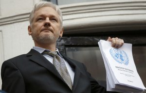 Ассанж согласится на экстрадицию в США в обмен на помилование Мэннинга