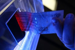 Россияне падают в долговую яму. Снижение доходов и потеря работы лишают граждан возможности своевременно платить по взятым кредитам