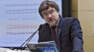 Глава ВЦИОМа Валерий Федоров обрисовал сенаторам будущее