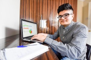 Британский школьник отказался продавать свой бизнес за 5 млн фунтов