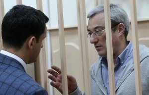 СК установил два факта получения взяток руководством Коми почти на 200 млн рублей
