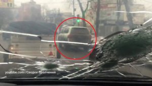 Один быстрее другого: по Сети гуляет ролик, как ОБСЕ улепетывает из Донецка