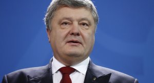 Трамп и Порошенко отметили необходимость прекращения огня в Донбассе