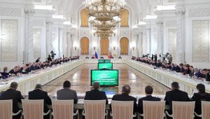 СМИ узнали о возможной отставке пяти губернаторов