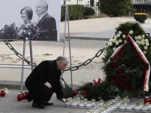 Политические пляски Качиньского на костях брата