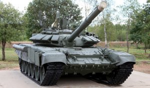 Свыше двух десятков танков Т-72Б3 поступили на вооружение в Подмосковье.