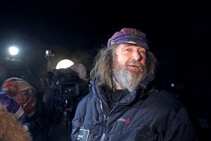 Побив мировой рекорд, Конюхов приземлился в Саратовской области