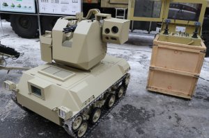 «Нахлебник» с четырехствольным пулеметом: показан новейший боевой робот от концерна «Калашников»