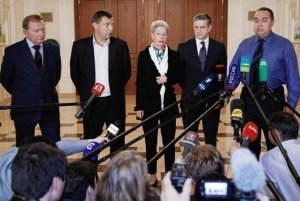 Киев выбирает из нескольких вариантов отказа от Минских соглашений