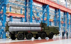 Российский «Триумф» берет под защиту небо Китая Дивизионы С-400 заставят Вашингтон уважать позицию Пекина