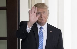 [Отставка Флинна] Трамп: виновные в организации "утечек" данных из спецслужб США "заплатят высокую цену"