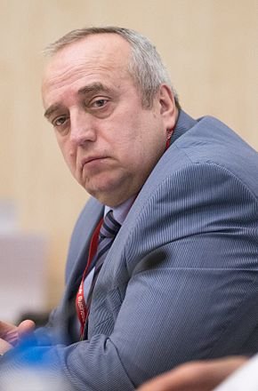 Клинцевич: месяц президентства Трампа не способствовал сближению РФ и США