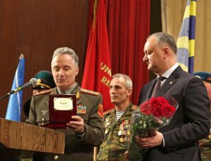 Президент Молдавии поздравил военных с 23 февраля, хотя эта дата не является в республике праздником