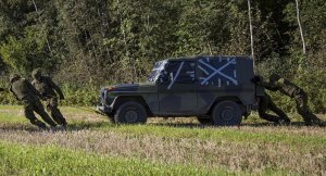 Эстонская разведка заподозрила Россию в намерении провоцировать драки военных НАТО в барах