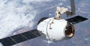 NASA сообщило, что космический грузовик Dragon не смог пристыковаться к МКС