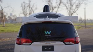 Waymo (Google)  обвиняет Uber в краже технологии роботизированных такси