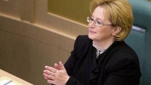 «Я сама без надбавок»: Скворцова отказалась заниматься проблемой московских врачей