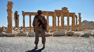 Власти Сирии и оппозиция разошлись в оценке взятия Пальмиры Противники Башара Асада не увидели разницы между его войсками и «Исламским государством»