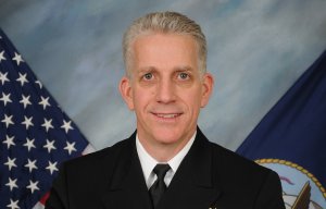 Адмирал и восемь офицеров ВМС США выдавали военные тайны в обмен на секс-вечеринки