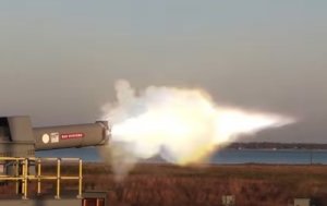 В США испытали боевую электромагнитную пушку. Видео осеннего испытания