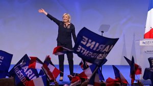 Ле Пен приедет в Россию завтра. Кандидат на пост президента Франции встретится со спикером Госдумы Володиным