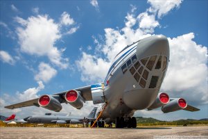Что внутри у Ил-76?