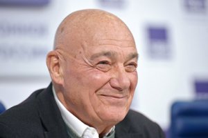 Познер признался в выращивании марихуаны и призвал легализовать наркотики