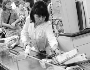 В харьковском супермаркете покупатели устроили восстание, посоветовали украиноязычным кассирам «валить в свою бандеровщину»