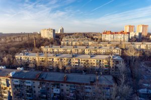 Съезжать из пятиэтажек отказались три района Москвы