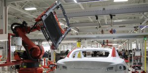 Tesla полностью обесчеловечит производственные линии Model 3