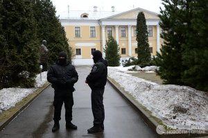 Центр Рерихов сообщил, что входы в здания музея в центре Москвы опечатали