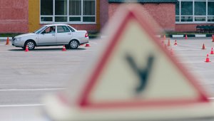 Экзаменаторов ГИБДД обязали уметь гасить конфликты. Теперь инструкторы Госавтоинспекции должны быть не только хорошими водителями, но и уметь распознавать и предотвращать возможные риски