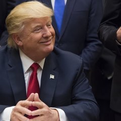 Американские ТВ-каналы отказались транслировать рекламу об успехах Трампа