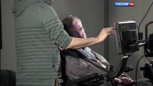 [Срочно покупаем билеты на другие планеты!] Стивен Хокинг дал человечеству сто лет на то, чтобы покинуть Землю