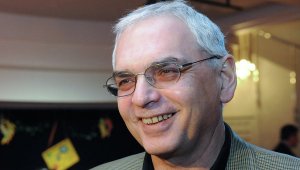 [Мнение] Карен Шахназаров: России нужно дождаться, пока США распадутся, как СССР