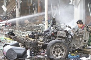 От двойного взрыва в торговом центре в Таиланде пострадали 56 человек