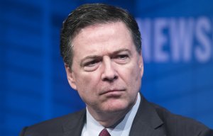 NYT: Коми счел розыгрышем первые сообщения СМИ об увольнении