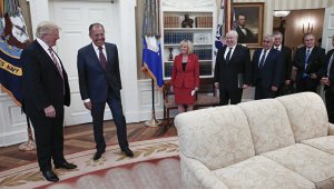 В США спорят, можно ли показывать российские фото встречи Трампа и Лаврова